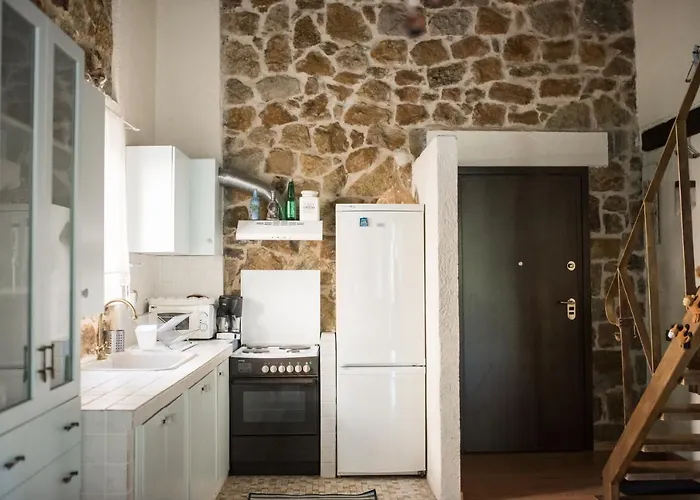 Stone * Νέα Ρόδα