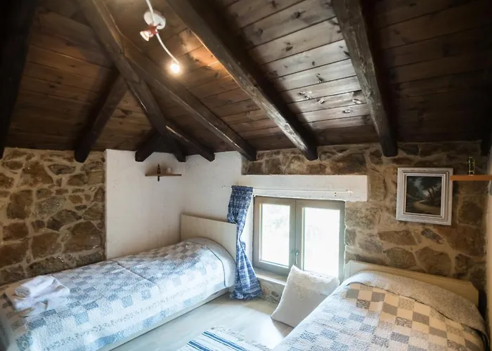 Stone Hétvégi ház Néa Róda